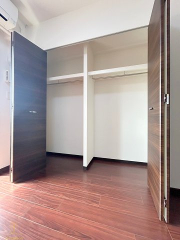 収納　グランカーサ難波元町