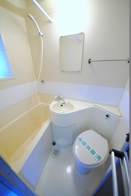 バス・シャワールーム　写真は５０２号室