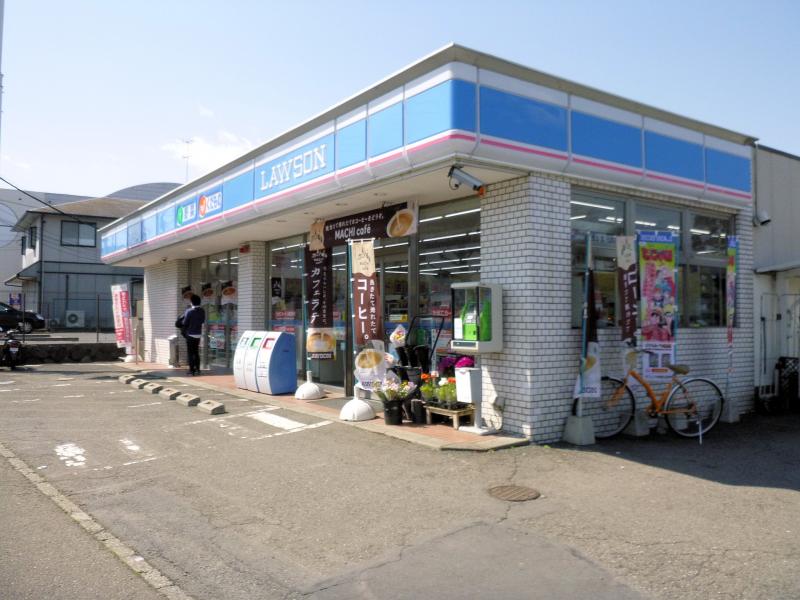 コンビニ　ローソン 藤沢円行店（コンビニ）まで743m