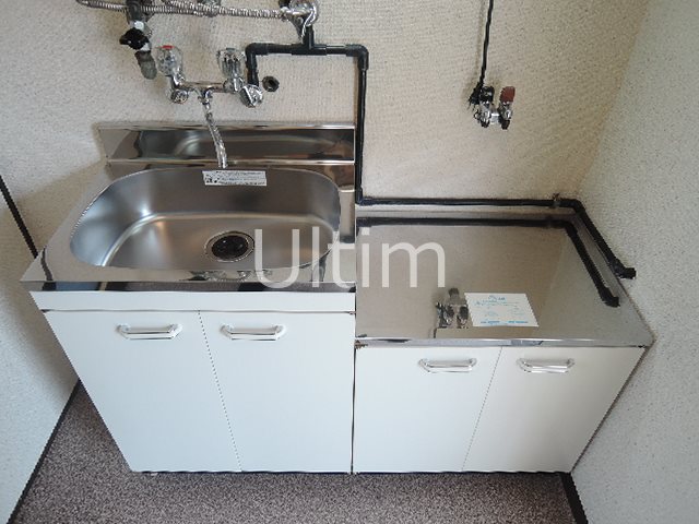 キッチン　別部屋の写真です。ご参考までに