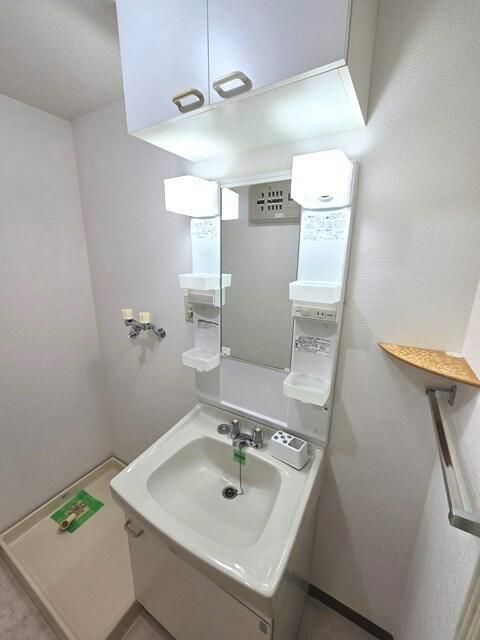 洗面設備　広い洗面スペース