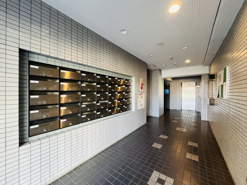 エントランス　エントランス