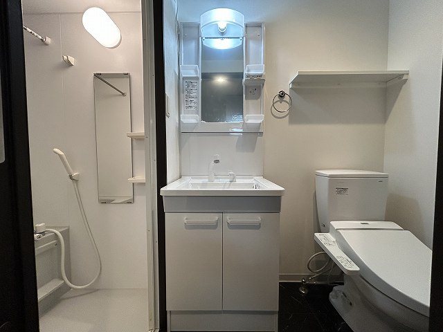 洗面設備　同マンション別部屋