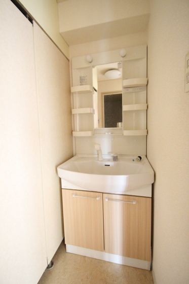 洗面設備　他号室写真です