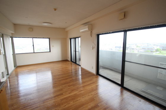 居室・リビング　他号室写真です