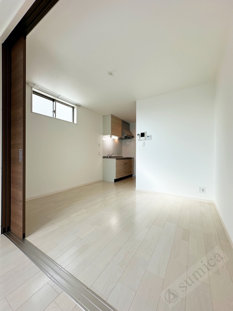 居室・リビング　角部屋でとても静かなお部屋で快適新生活♪♪