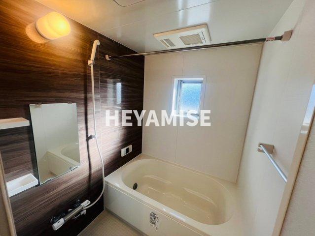 バス・シャワールーム　※室内画像は別部屋のもの