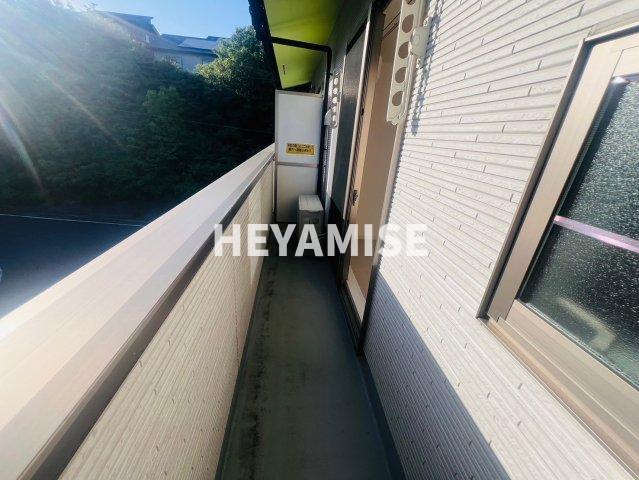 バルコニー　※室内画像は別部屋のもの