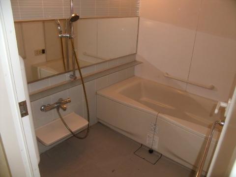 バス・シャワールーム　バス