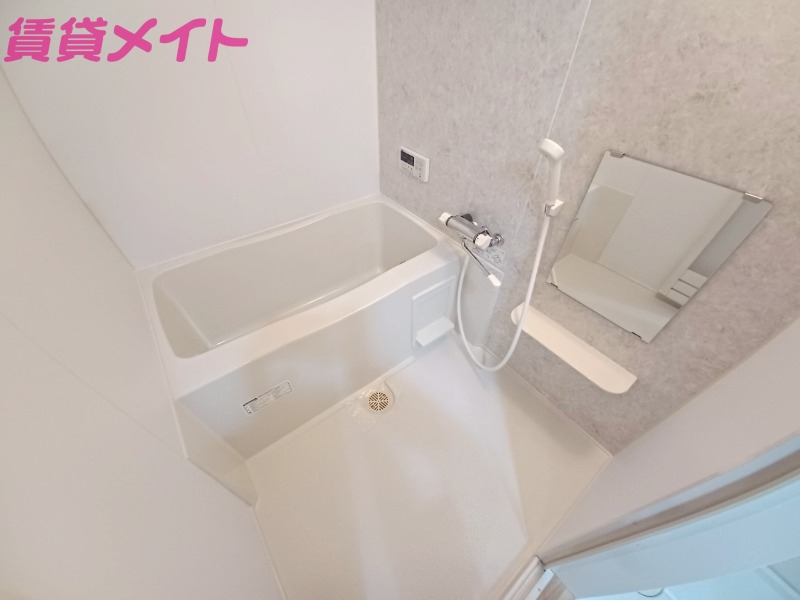 バス・シャワールーム　同型参考写真