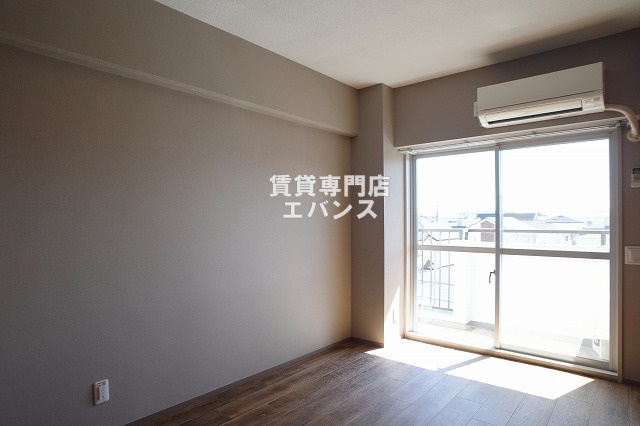 居室・リビング　家具家電は付きません。