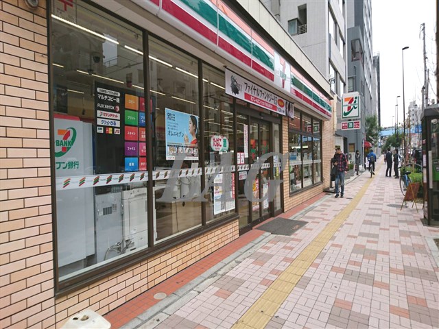 コンビニ　セブンイレブン江東新大橋３丁目店（コンビニ）まで581m