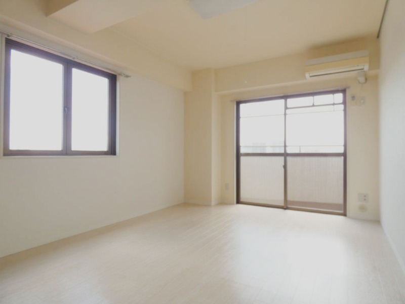 居室・リビング　図面と現状に相違がある場合には現状を優先