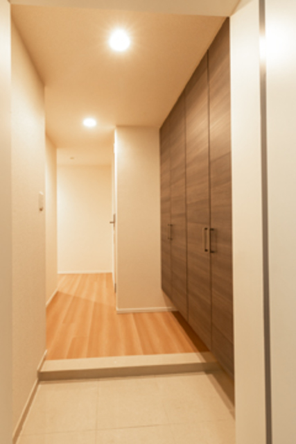 玄関　※写真は同タイプ住戸です。