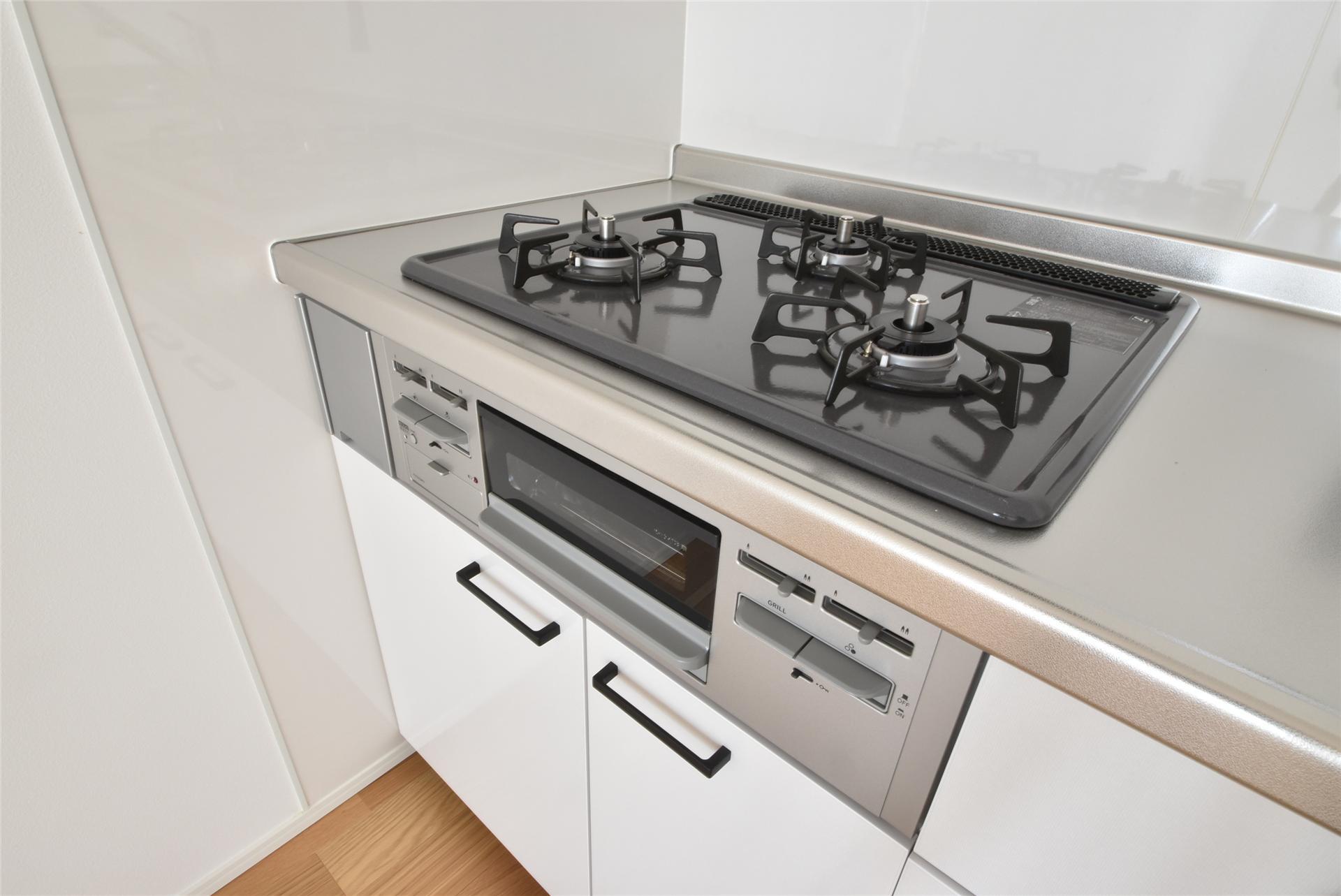 その他設備　３口ガスコンロ