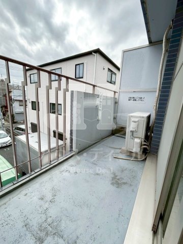 バルコニー　陽当たり良好なバルコニーです