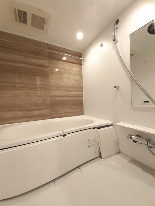 バス・シャワールーム　図面と現状に相違がある場合には現状を優先