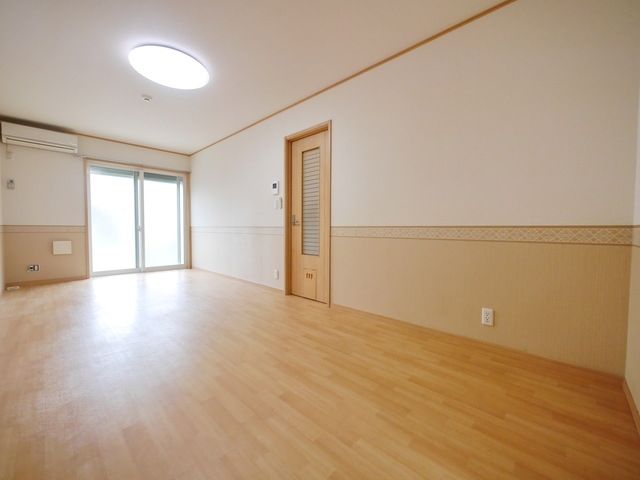 居室・リビング　★お部屋探しはタウンハウジング稲田堤店まで★