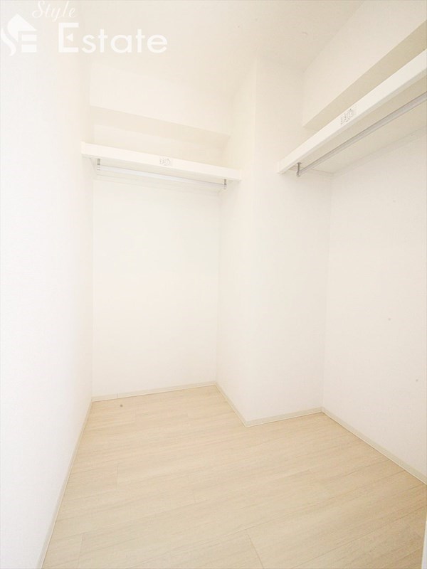 収納　ウォークインクローゼット