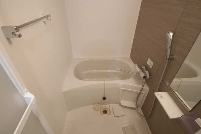 バス・シャワールーム　※別室の参考写真の為、現況優先です。