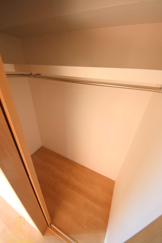 収納　SERENiTE-04