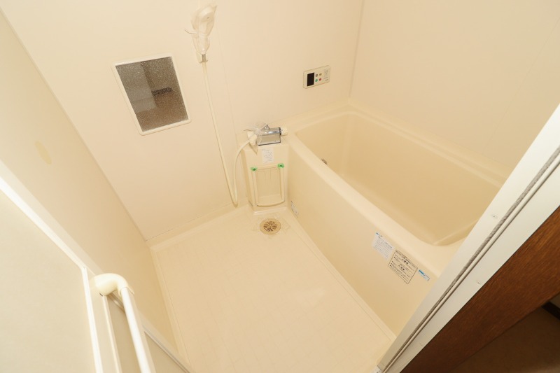 バス・シャワールーム　図面と現状に相違がある場合には現状を優先