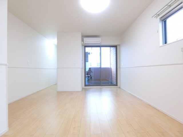 居室・リビング　リビング