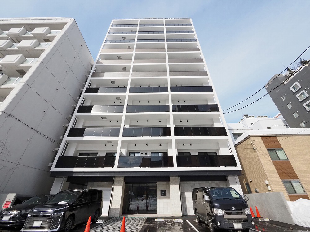 建物外観　★都市ガス新築デザイナーズ物件！★大通徒歩圏で好立地！