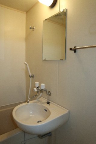 洗面設備　生活に欠かせない独立洗面台です