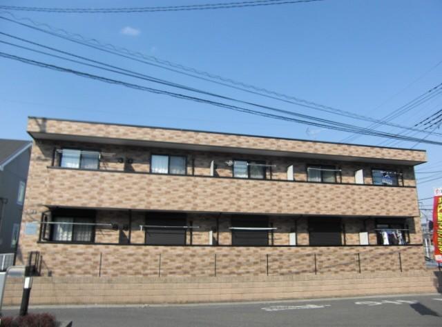 建物外観　軽量鉄骨造2階建て