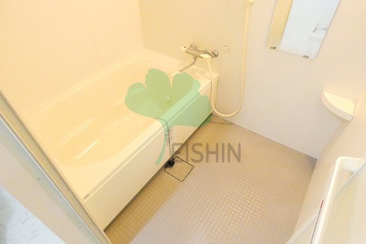 バス・シャワールーム　清潔感のある浴室です！