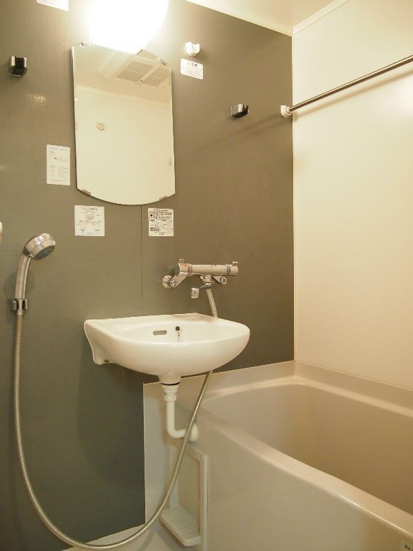 バス・シャワールーム　別号室参考写真