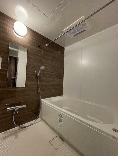 バス・シャワールーム　清潔な浴室！