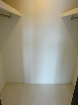 収納　ウォークインクローゼット