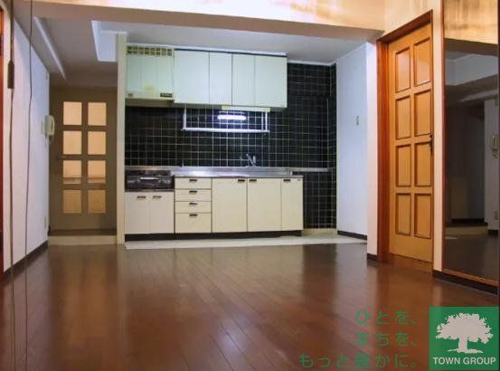 居室・リビング　エントランス