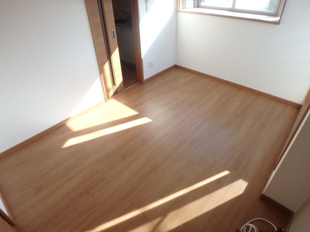 居室・リビング　日当たりの良いお部屋です