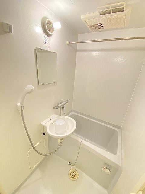 バス・シャワールーム　日々の暮らしに欠かせないお風呂です