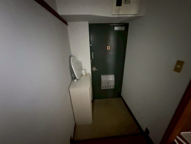 玄関　パールハイツくれない