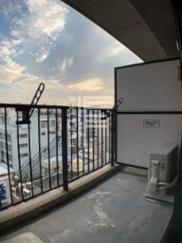 バルコニー　同間取り別部屋の写真です、ご参考までに。