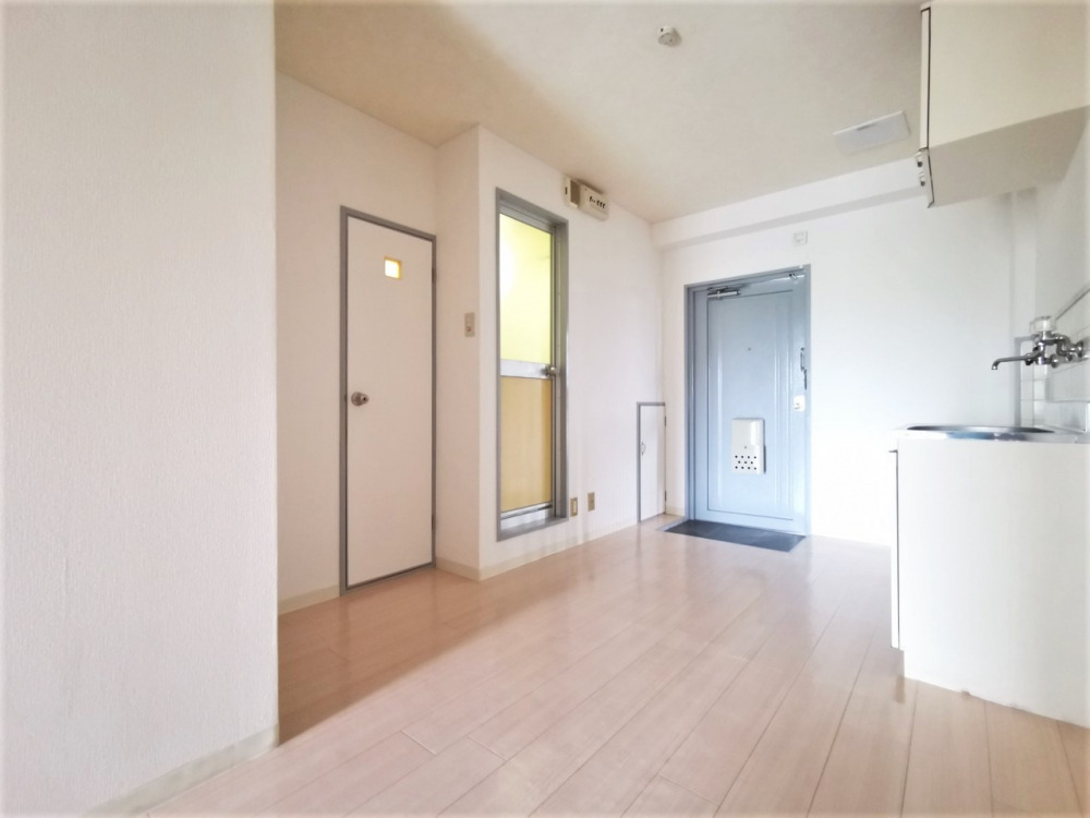 居室・リビング　同建物、別部屋のお写真です。参考にご覧ください。