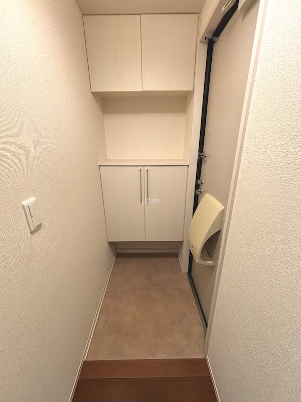 玄関　※他のお部屋です、ご参考までに