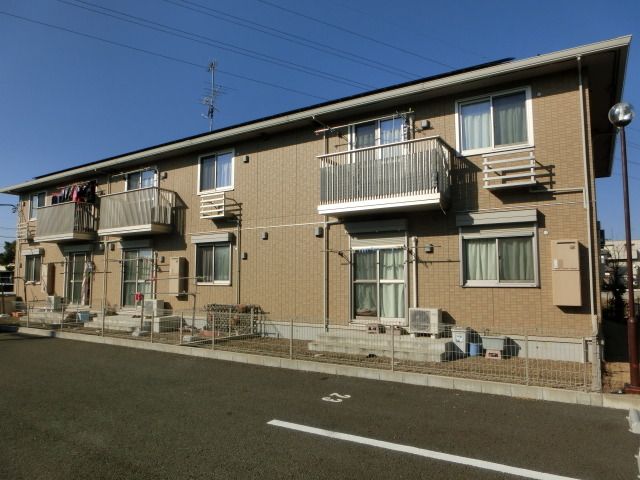 建物外観　大和ハウス施工のアパート。