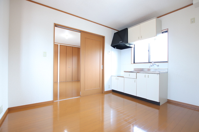 居室・リビング　明るいお部屋ですね♪