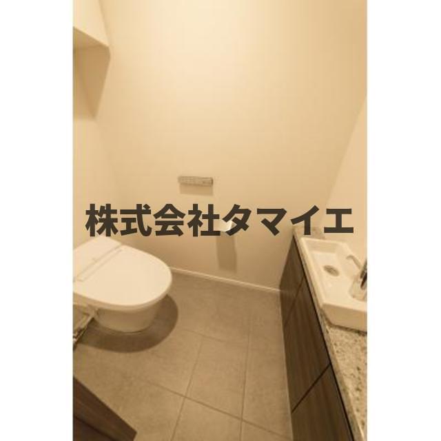 トイレ　※写真は同タイプ住戸です。