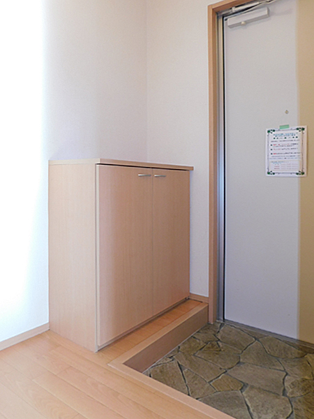 玄関　玄関にシューズボックス完備！