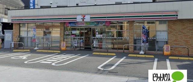 コンビニ　セブンイレブン大阪九条南３丁目店（コンビニ）まで184m