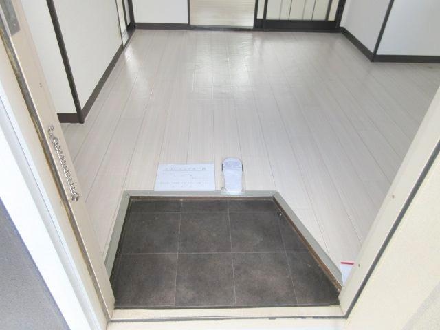 玄関　玄関内