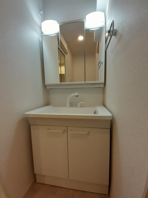 洗面設備　忙しい朝には欠かせない洗面所です