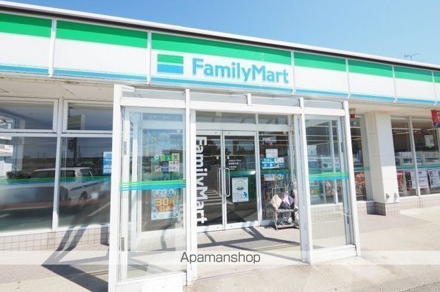 コンビニ　ファミリーマート新潟善久店（コンビニ）まで1330m