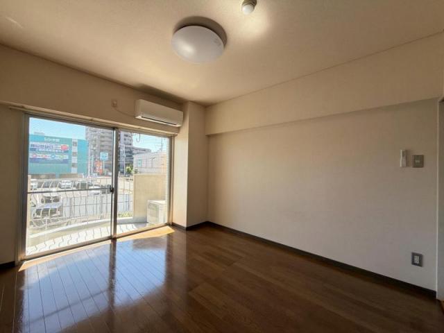 プリンス三条の内装写真